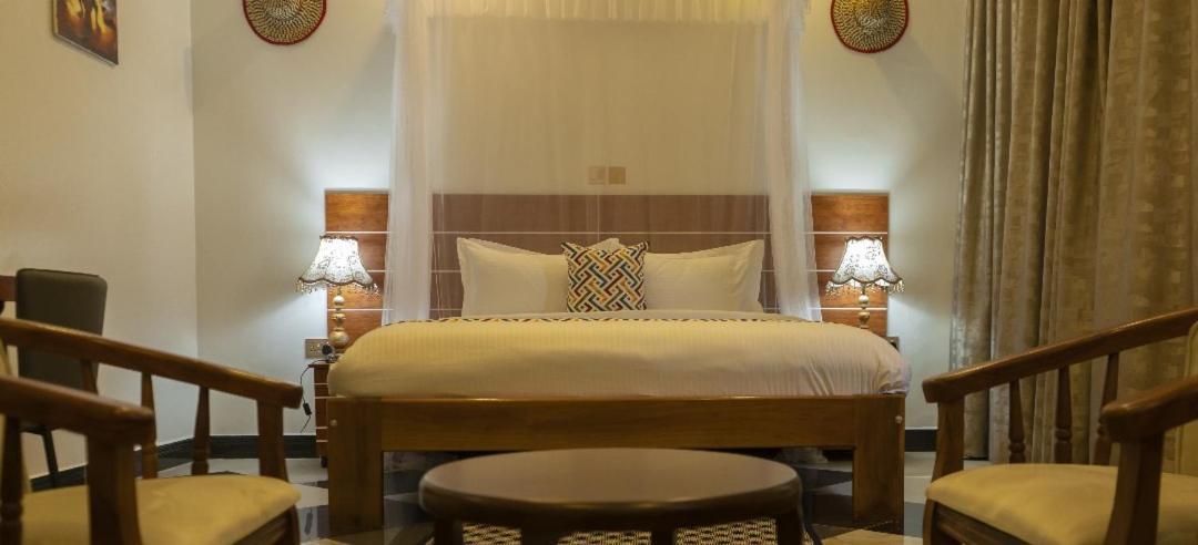 Hotel Ambrosia Heights Entebbe Esterno foto