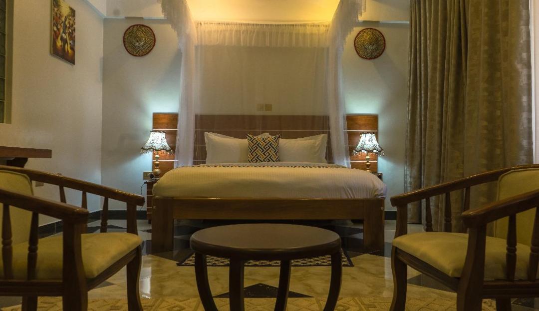 Hotel Ambrosia Heights Entebbe Esterno foto